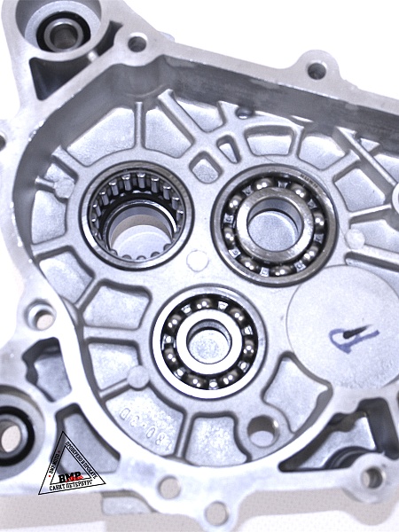 Крышка редуктора 163QMK с балансиром