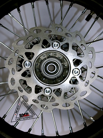 Обод задний 14&quot; (d15mm, торм. 
диск 190мм,420-41) 90/100-14&quot; 
сталь с резиной, черный