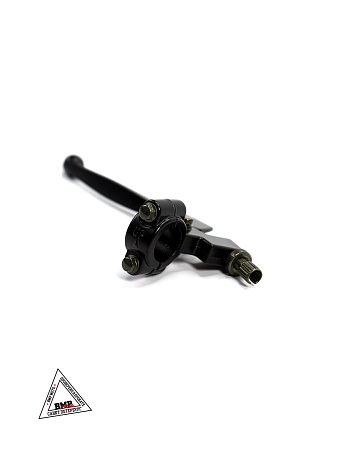 Рычаг сцепления с кронштейном черный