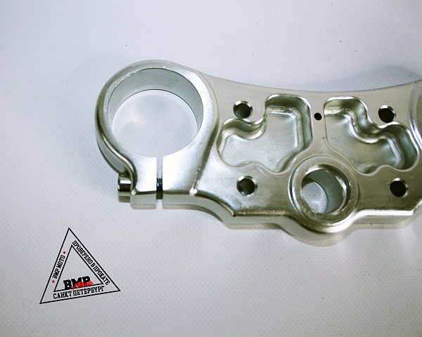 Траверса верхняя TTR250 48mm (170mm)