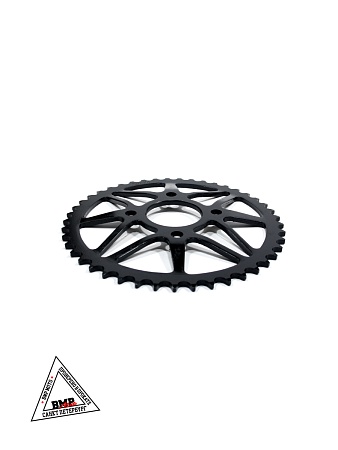 Звезда трансмиссии (задняя) KAYO SUPER Т2 520-45T (сталь 45) (выпуклая)
"BEEZMOTO" (C-3132)