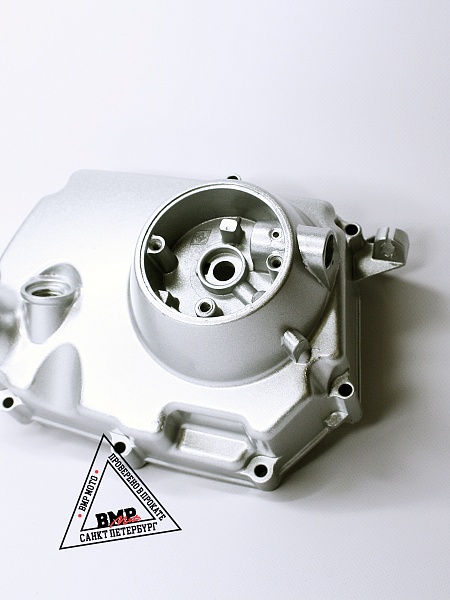 Крышка картера правая 139FMB,147FMH 50-70см3 (механ. сцепл.)