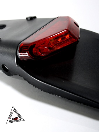 Крыло заднее с стоп сигналом CH-2024-2