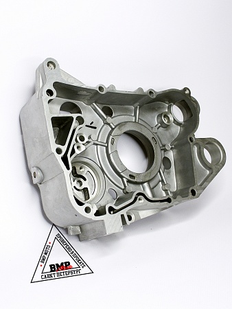 Картер правый 163QMK с балансиром