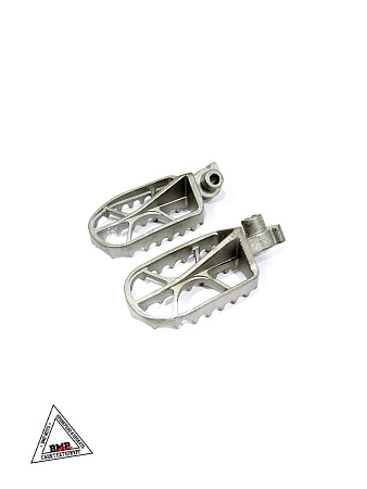 Подножки водителя (пара) GR2